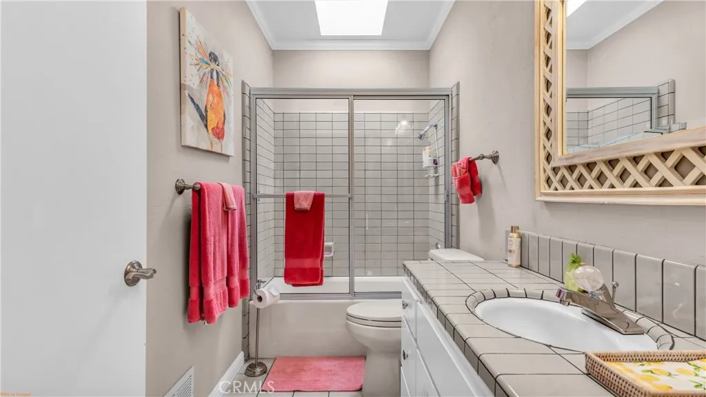 Photo #36: OC25215591 Listing: Photo #36