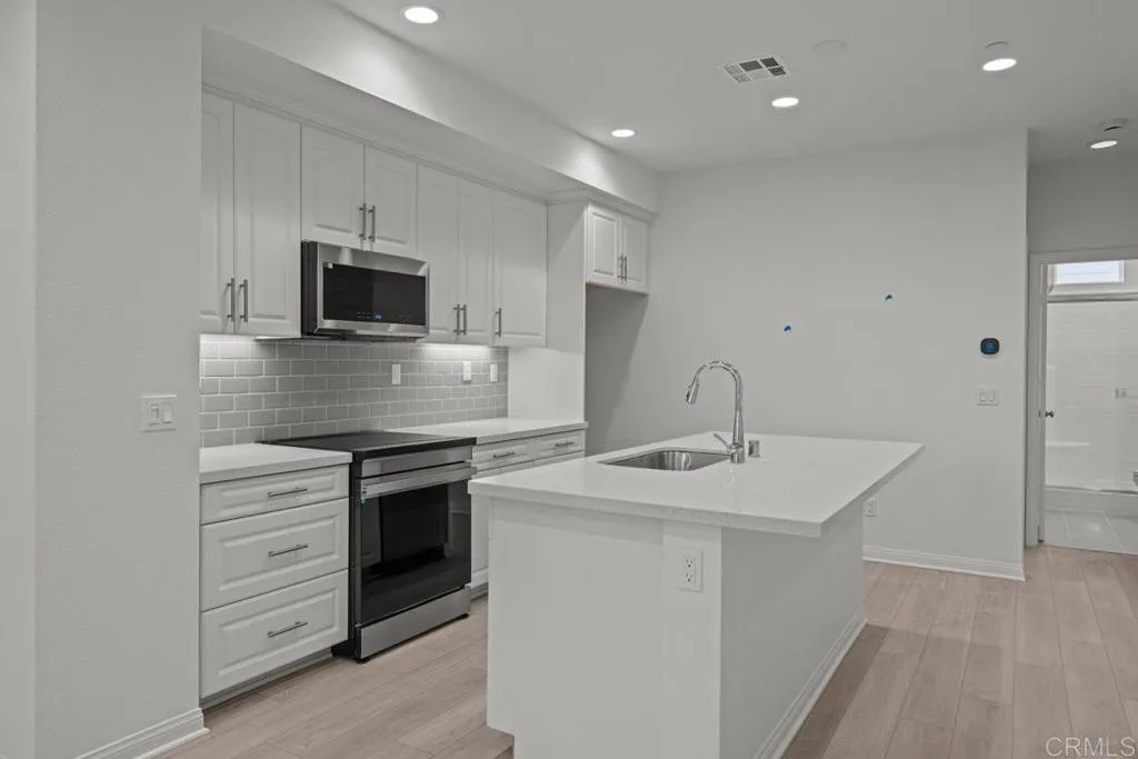 Photo #3: NDP2509025 Listing: Photo #3