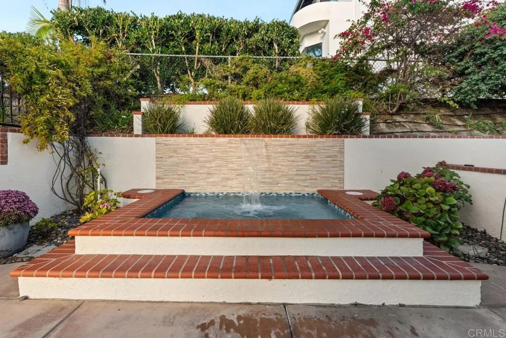https://cdn.realtyfeed.com/cdn/127/306543016/98ee5a0048dc61a39aa8e2a16b21ac96.webp