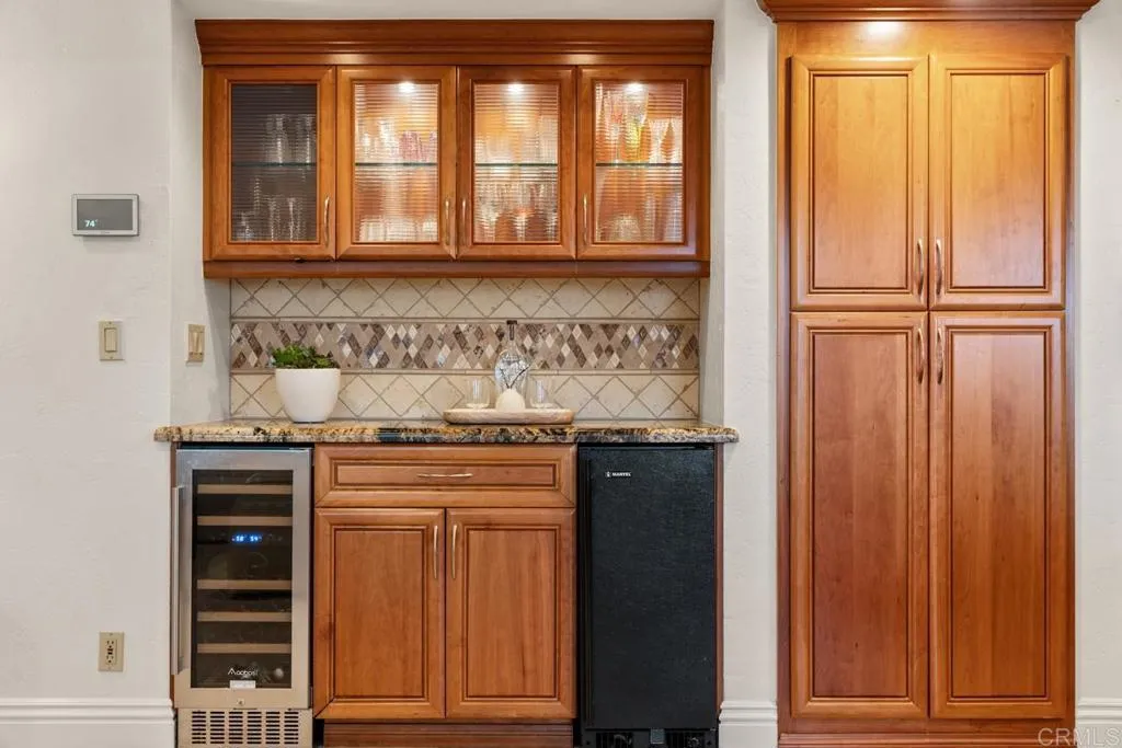 https://cdn.realtyfeed.com/cdn/127/306543016/e9a42a414d66bc8a7560e3a10e5d90f5.webp