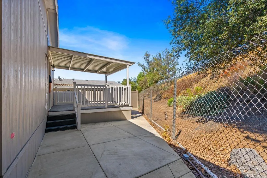 https://cdn.realtyfeed.com/cdn/127/306543060/2fd9e1610e979b1b71b631f917416a20.webp