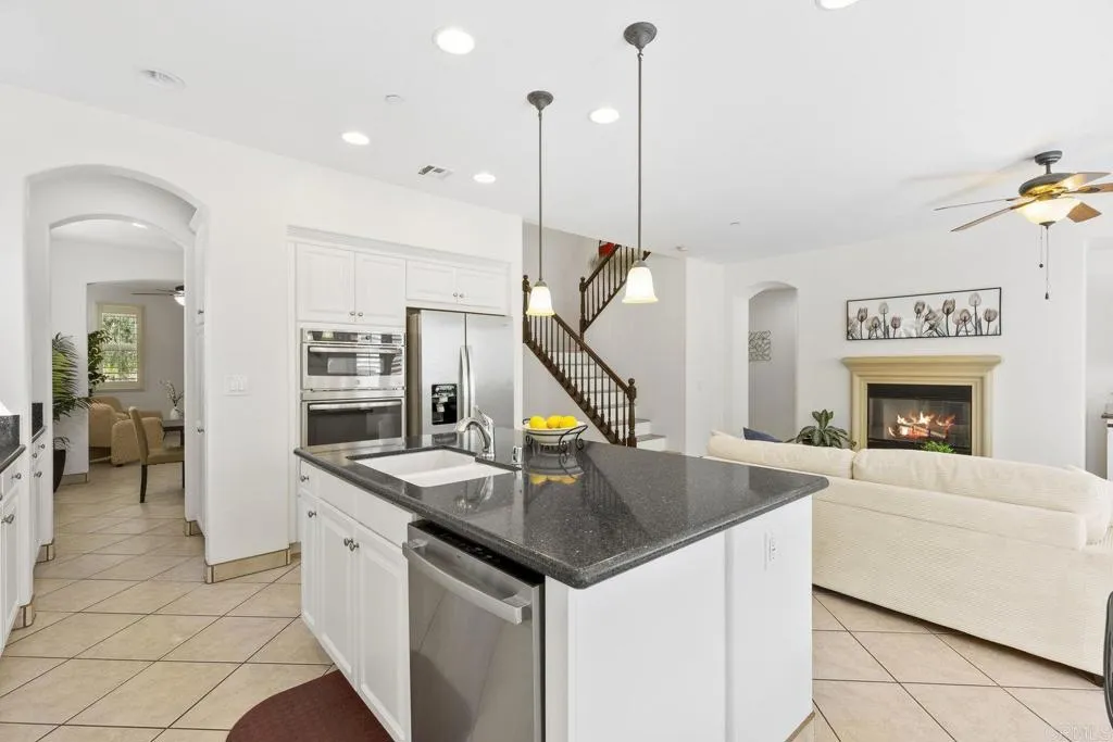 https://cdn.realtyfeed.com/cdn/127/306543112/69c0b7b9b22794640079e6214bd3071a.webp