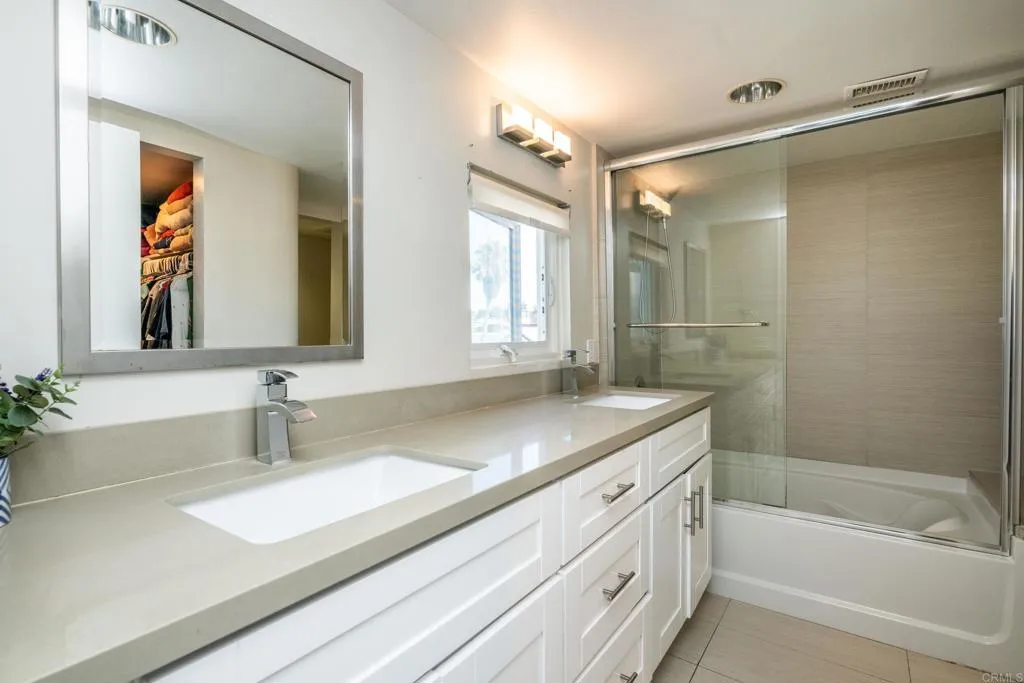 https://cdn.realtyfeed.com/cdn/127/306543126/50ed4a04bc6553bf491b5de920118962.webp
