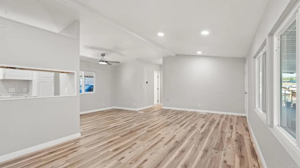 https://cdn.realtyfeed.com/cdn/127/306543154/a19da743d38b3dafde1d92ef1a3a0d15.webp