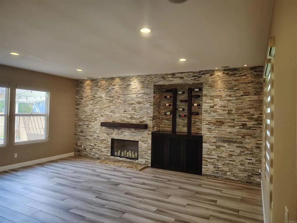 https://cdn.realtyfeed.com/cdn/127/306543188/bf2b33525d33b3819c67976417103b73.webp