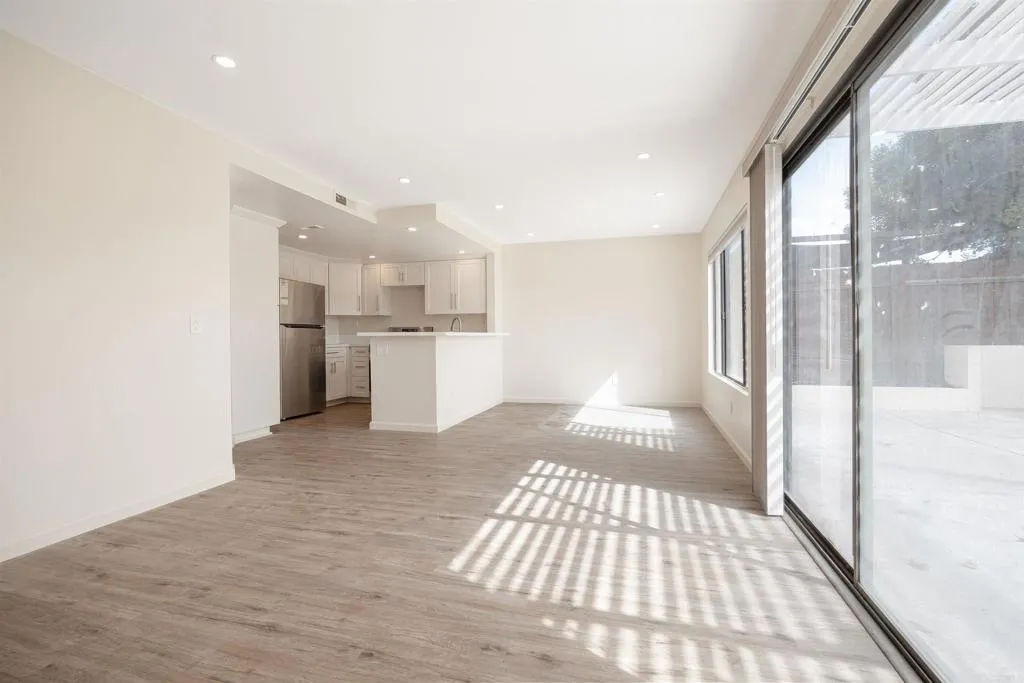 https://cdn.realtyfeed.com/cdn/127/306543191/23c52885b83063fc6d871351b3a5ed5d.webp