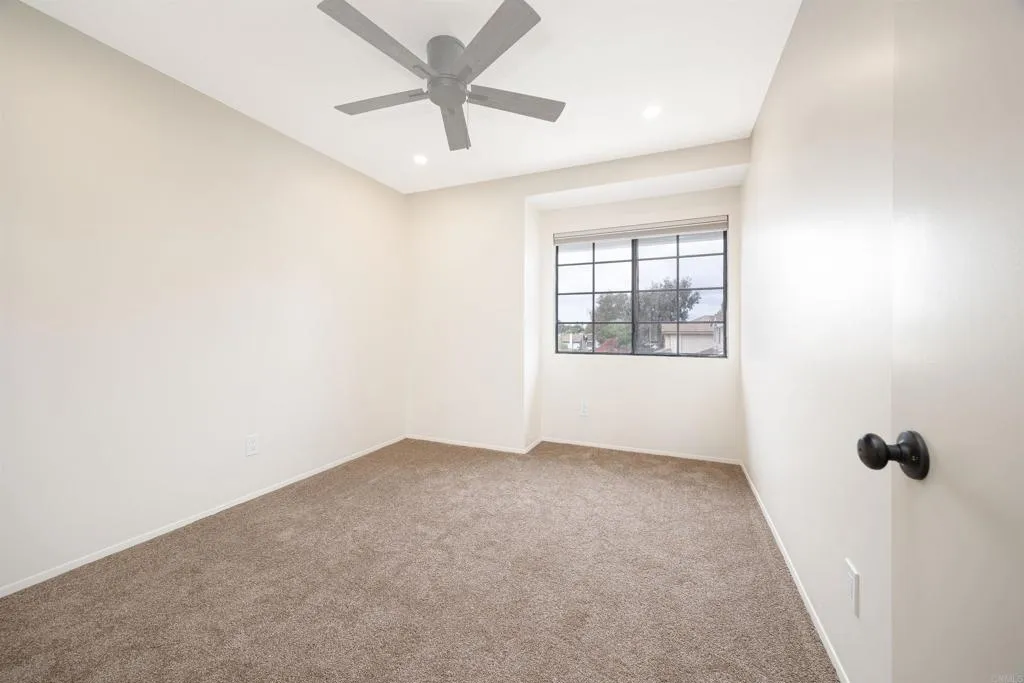 https://cdn.realtyfeed.com/cdn/127/306543191/4517b2e7427069bf38d3b18a2383c3ff.webp