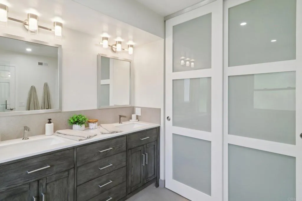 https://cdn.realtyfeed.com/cdn/127/306543278/2da6a3bd8869b77de0ef616e54b30a56.webp