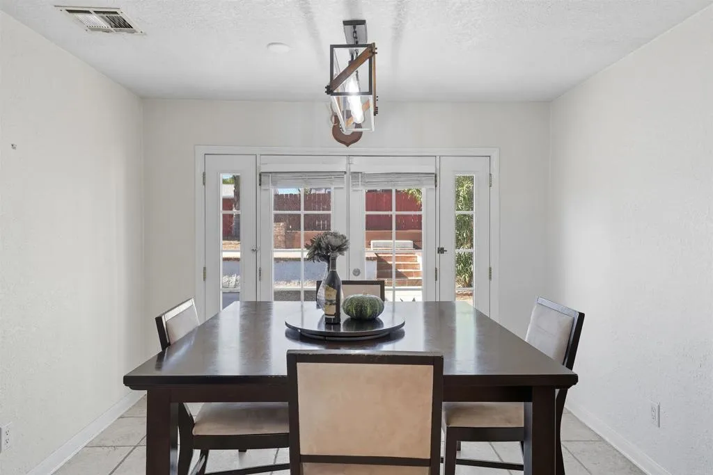 https://cdn.realtyfeed.com/cdn/127/306543384/ba2eeeb6dcc357d305e3d5aa89de27cc.webp