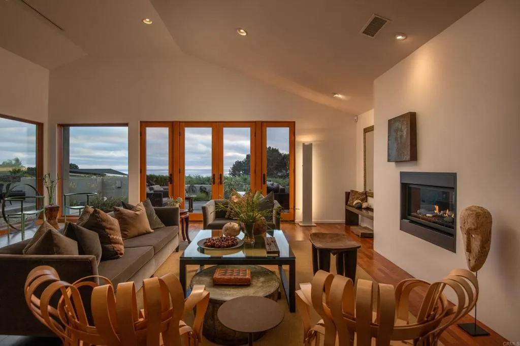 https://cdn.realtyfeed.com/cdn/127/306543440/e543c908b06f9ff43122e1cee6ea5e1a.webp