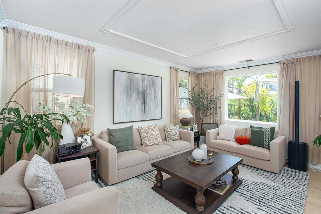 https://cdn.realtyfeed.com/cdn/127/306543442/43cfc60d3584683398a90308d1ec04d7.webp