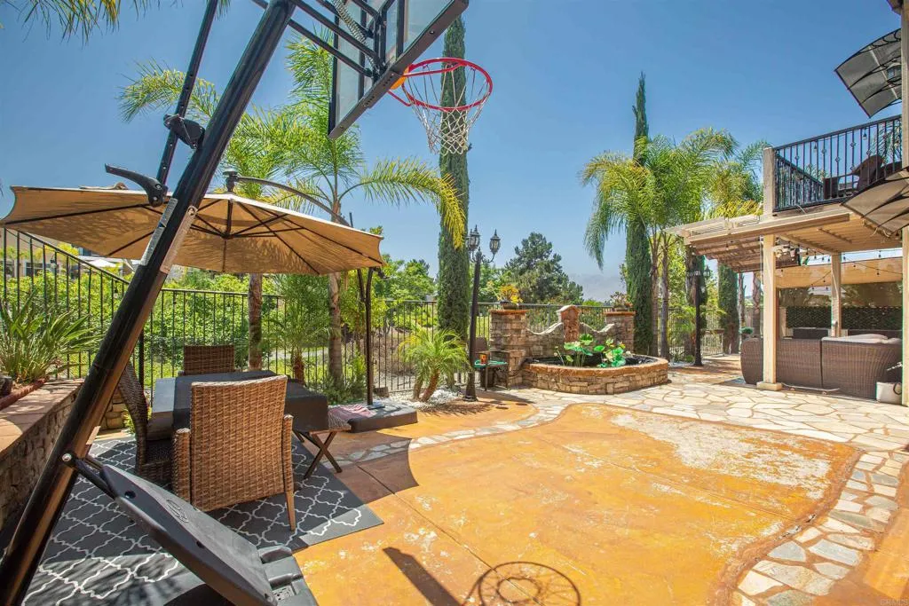 https://cdn.realtyfeed.com/cdn/127/306543442/7bdbb52f0dbbd48061c452e539c72a57.webp