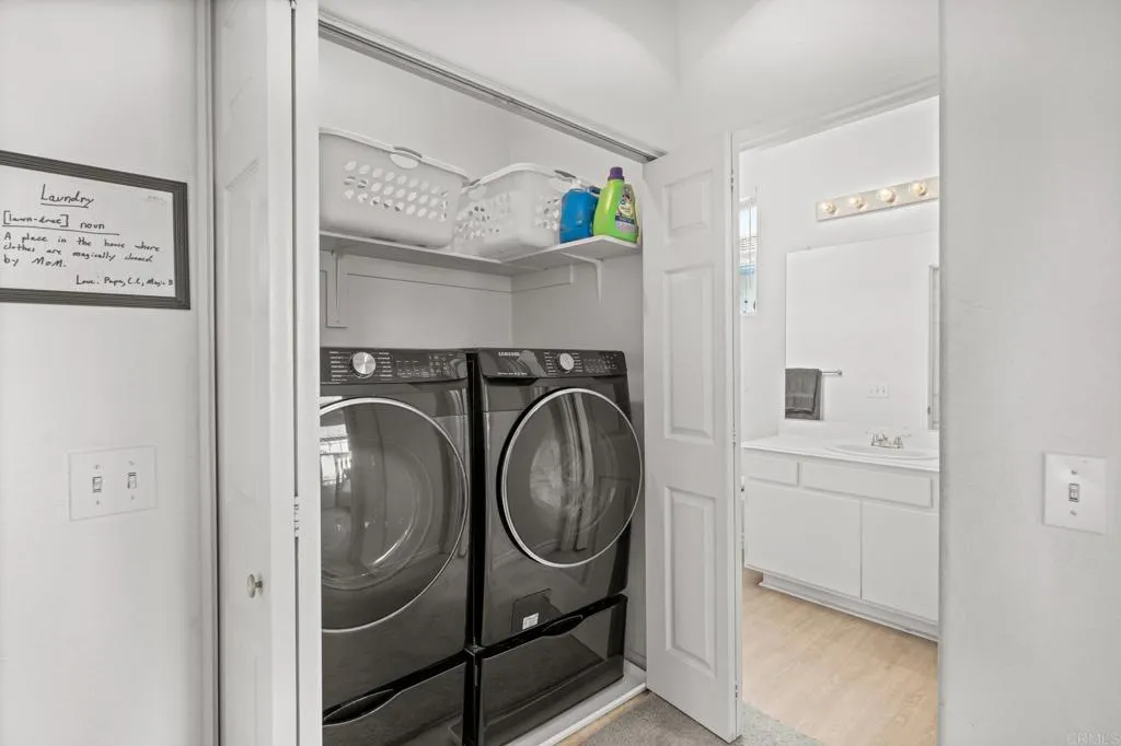 https://cdn.realtyfeed.com/cdn/127/306543505/d8fc0b15c04479b23fb847bdf7b8efc2.webp