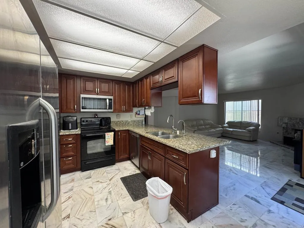 https://cdn.realtyfeed.com/cdn/127/306543561/54aabb0c47bf41b8e05f4d9c0caf3a06.webp