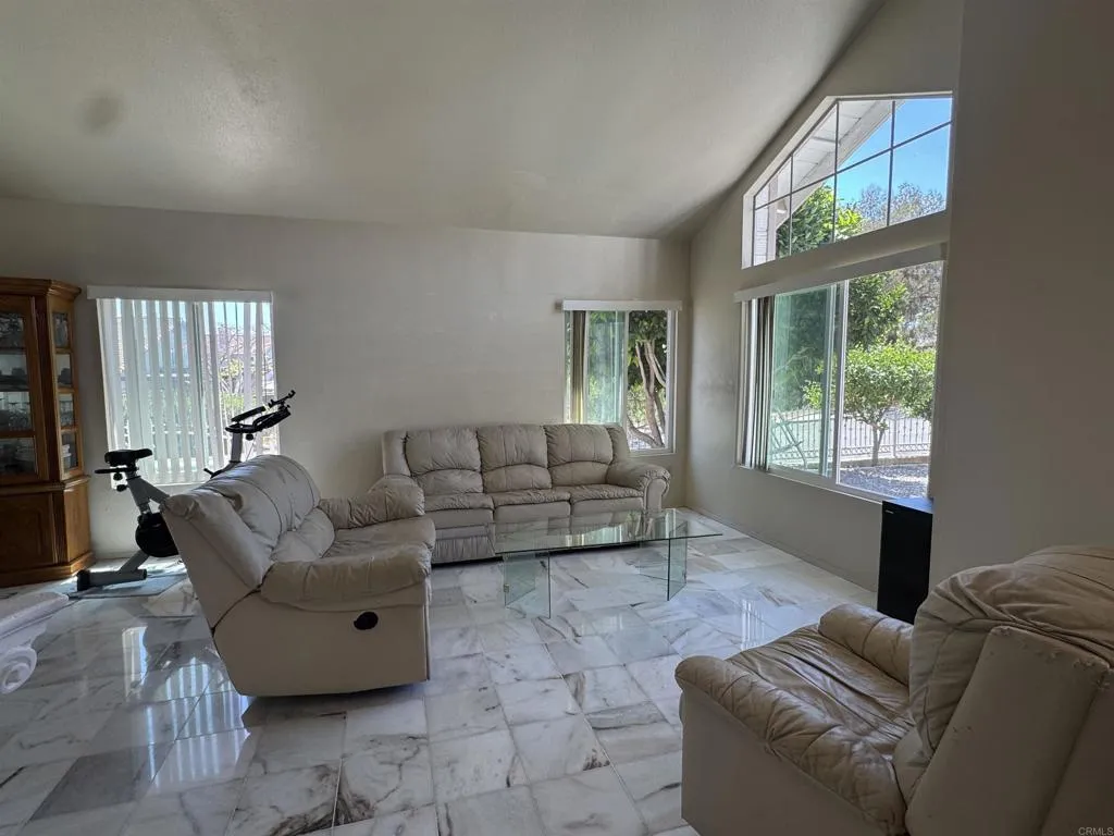 https://cdn.realtyfeed.com/cdn/127/306543561/693dad3d35154b0ff24b8c31d68fa062.webp