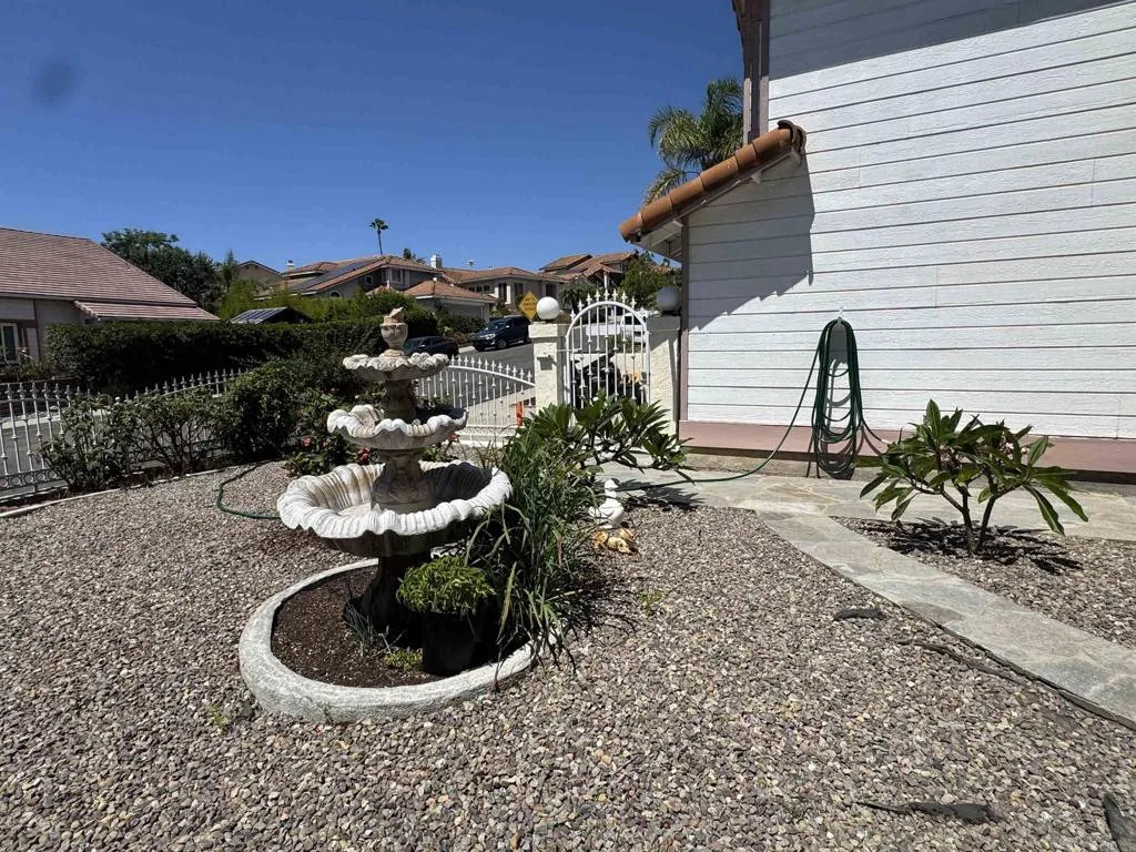https://cdn.realtyfeed.com/cdn/127/306543561/6c214ce00117a756b2a41d5b881ab4c1.webp