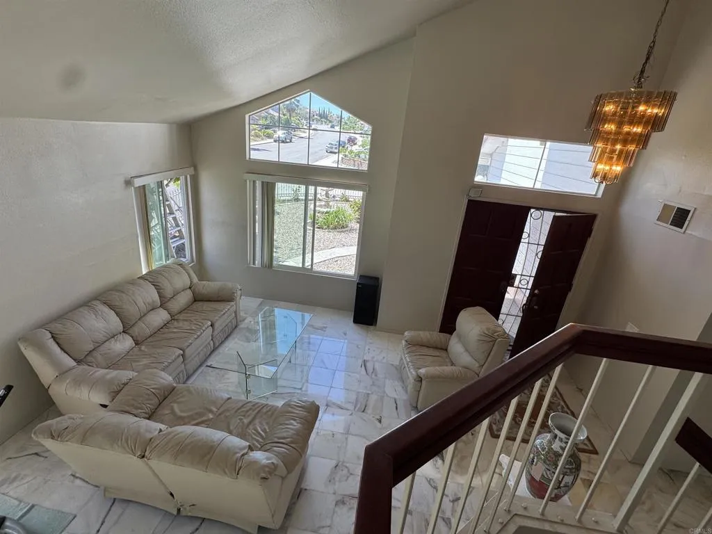 https://cdn.realtyfeed.com/cdn/127/306543561/c7c0bb90b1a1eb4f6f1638e0f017aca3.webp