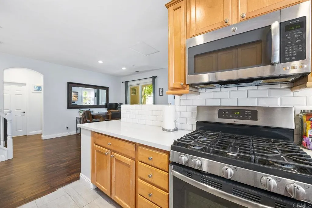 https://cdn.realtyfeed.com/cdn/127/306543583/64c8215c2ae1d85a78965ce6b2a6168b.webp
