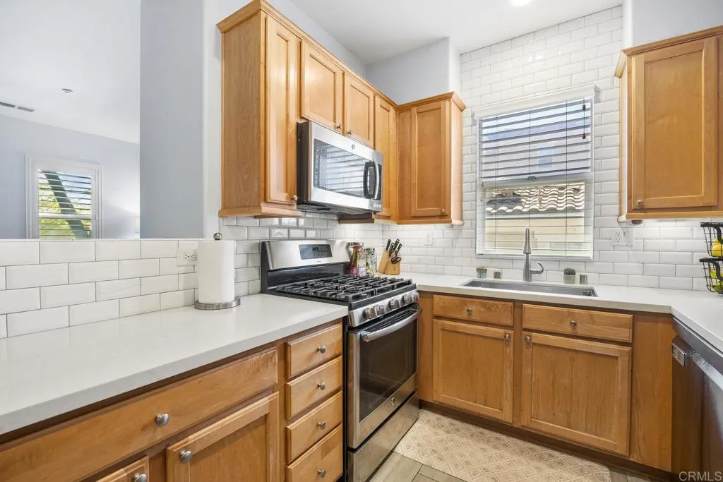https://cdn.realtyfeed.com/cdn/127/306543583/a9b1b8fbbfea3566c1af18e13750e5f6.webp