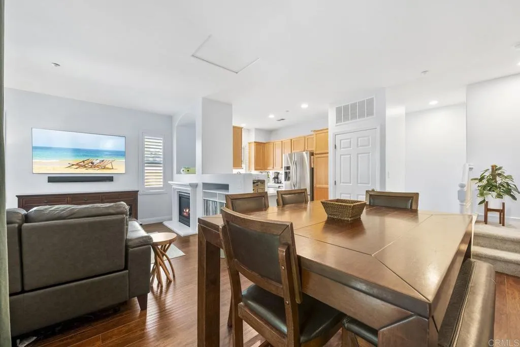 https://cdn.realtyfeed.com/cdn/127/306543583/b2101cb99c4d94dee6f08fd730474ae7.webp