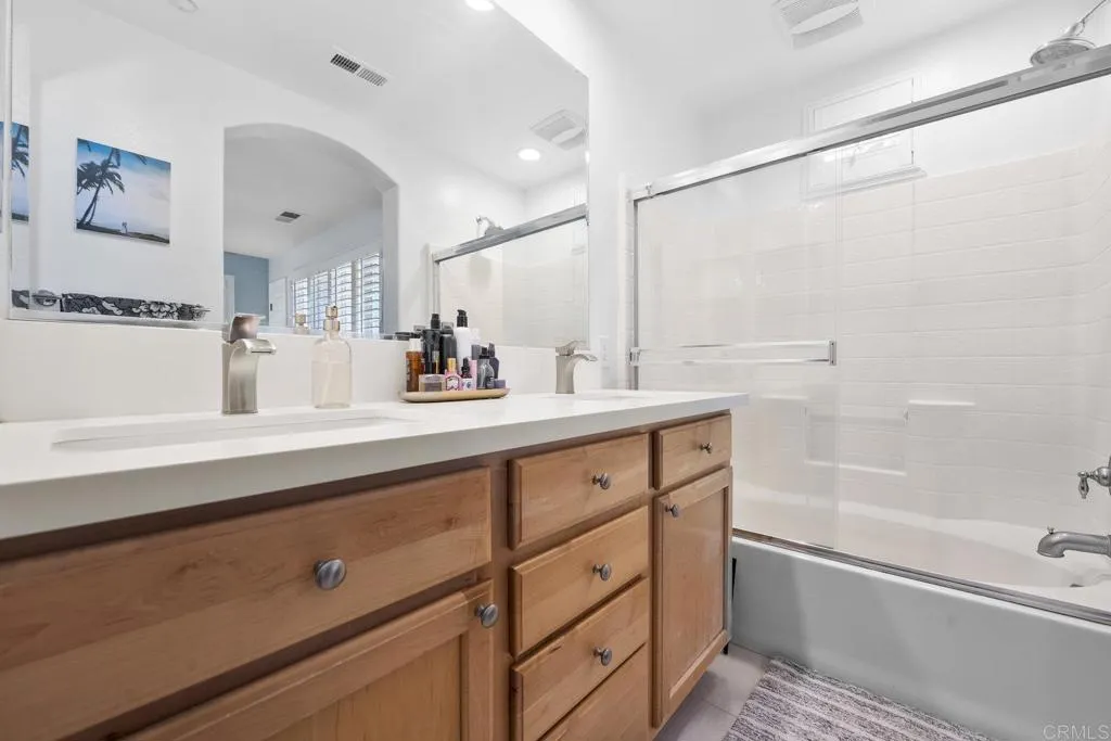 Photo #27: NDP2509057 Listing: Photo #27