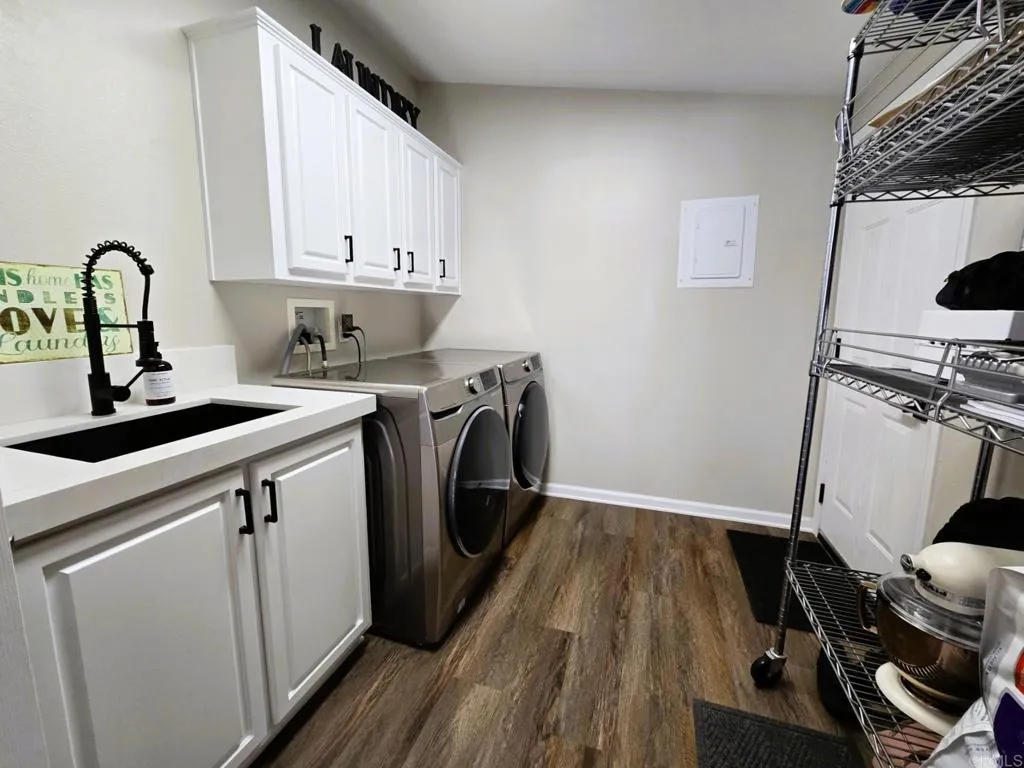 https://cdn.realtyfeed.com/cdn/127/306543609/1ec272f7827ccfae21a1a40f0a15948b.webp