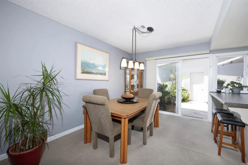 https://cdn.realtyfeed.com/cdn/127/306543647/5146095e4ed05ba91924b413afb03de1.webp