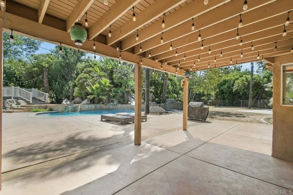https://cdn.realtyfeed.com/cdn/127/306543659/1510400bc0a903ead7a7c3781dd6f9ed.webp
