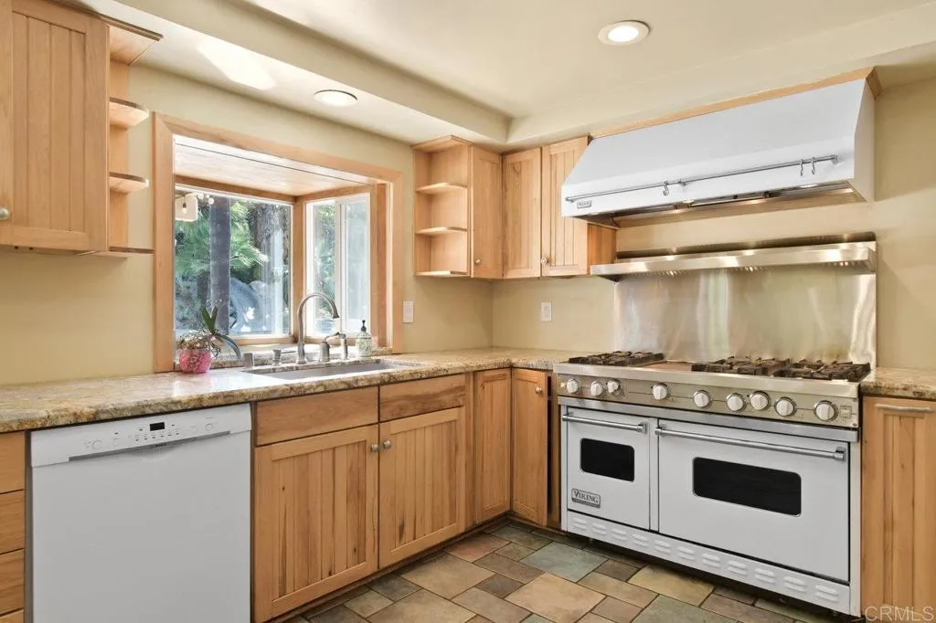 https://cdn.realtyfeed.com/cdn/127/306543659/aac6b4857f8c1d8965964f78dcfe5451.webp