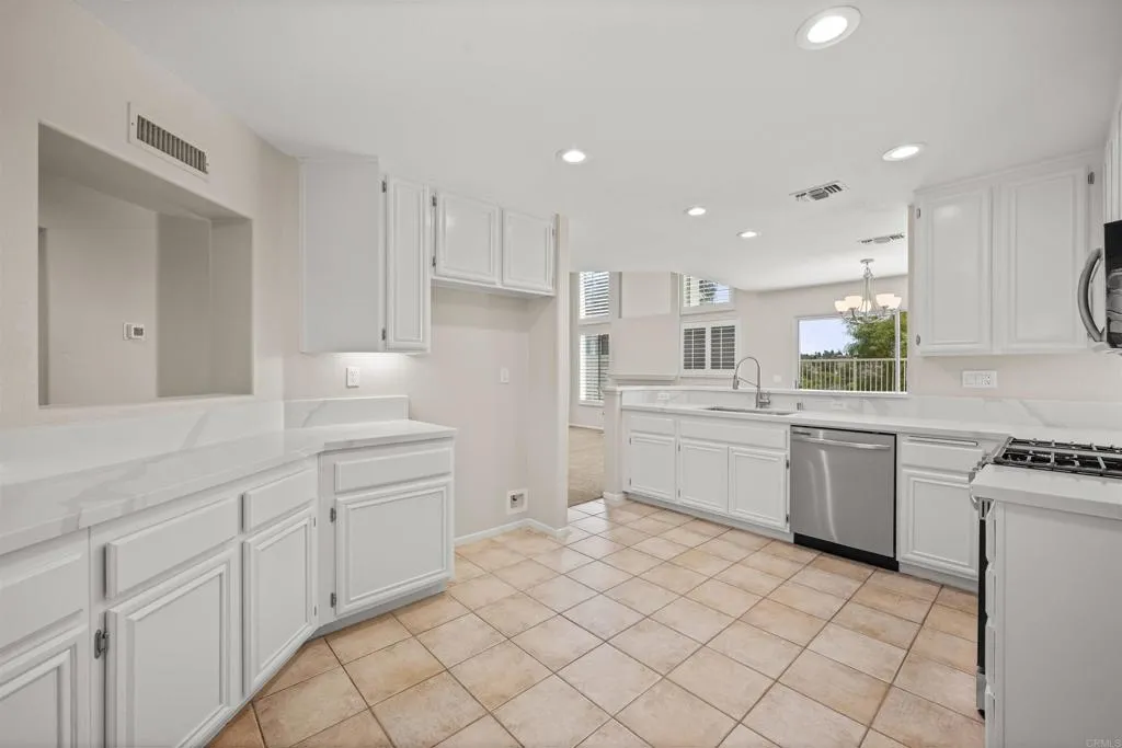 https://cdn.realtyfeed.com/cdn/127/306543692/97579b20fb7e74c7f6816c9ad5885a56.webp