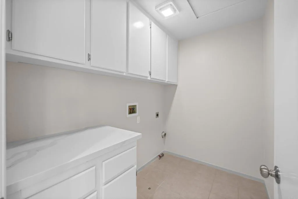 https://cdn.realtyfeed.com/cdn/127/306543692/b094fe39af191a63b5945d8624ddd038.webp