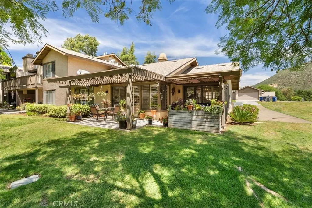 Photo #2: ND25217418 Listing 