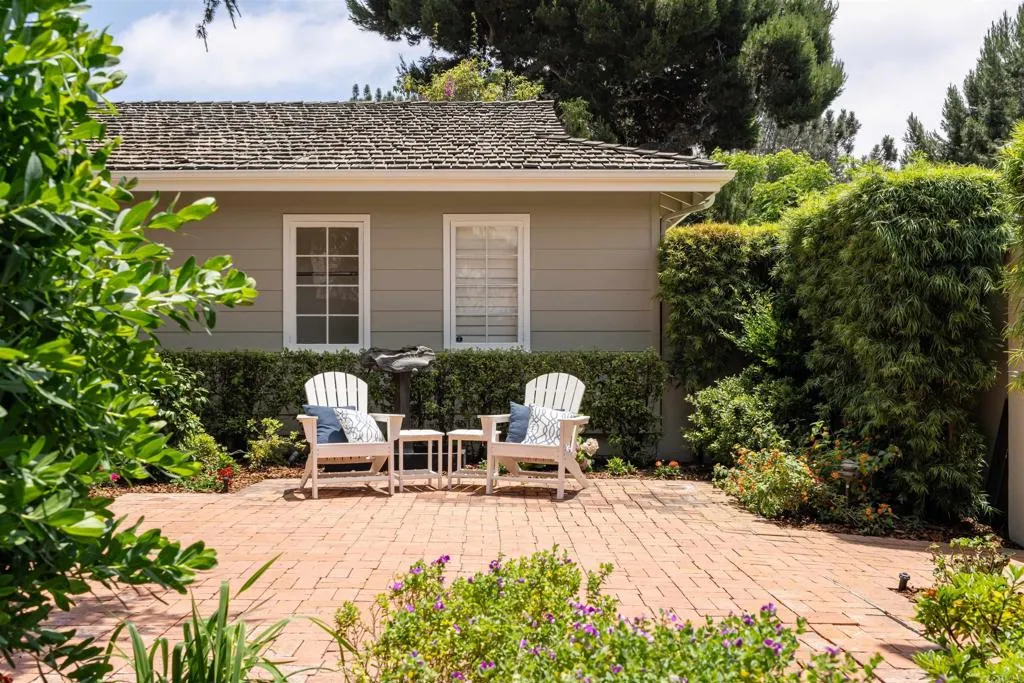 https://cdn.realtyfeed.com/cdn/127/306543710/c4a03d1f93be2587056cfc9e06b4dc90.webp