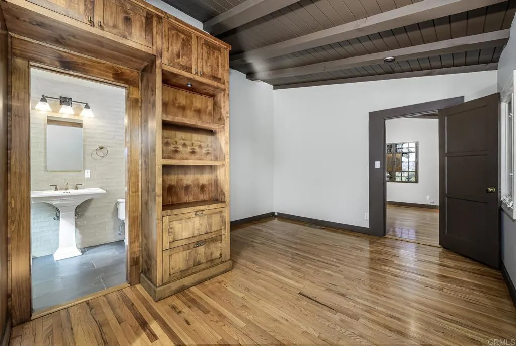 https://cdn.realtyfeed.com/cdn/127/306543763/e7a8c70640337c3a2975b59a84411fe4.webp