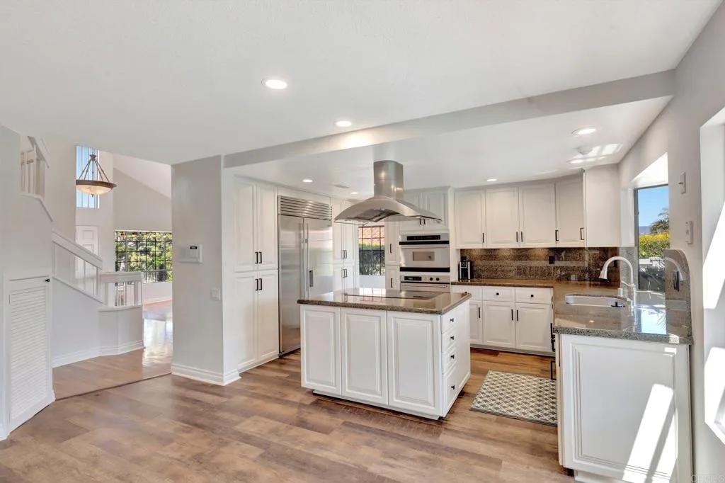 https://cdn.realtyfeed.com/cdn/127/306543792/adf5e220fd47e0ee0d853b6833f6daa0.webp