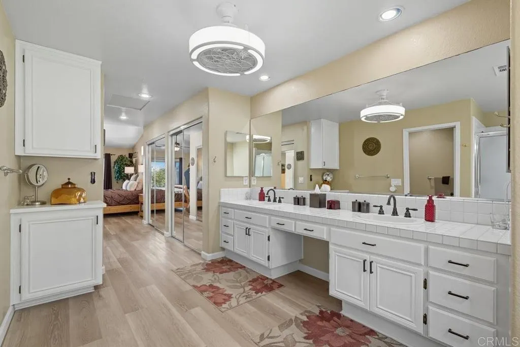 https://cdn.realtyfeed.com/cdn/127/306543809/56040d0530ec4a113f5a764249bedb32.webp
