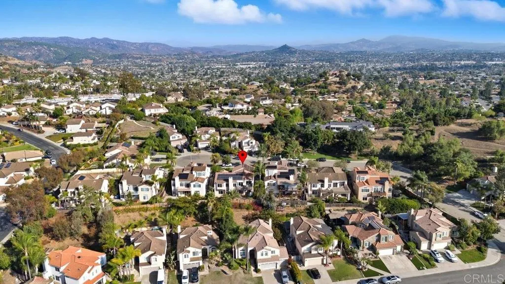 https://cdn.realtyfeed.com/cdn/127/306543809/5aa8119adead3d6093a6fe2c4c1b5fb7.webp