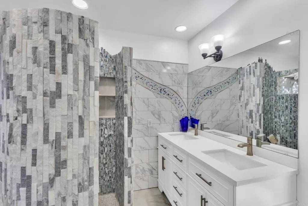 https://cdn.realtyfeed.com/cdn/127/306543921/2b332351652bed8d1e85c35e28d821b3.webp