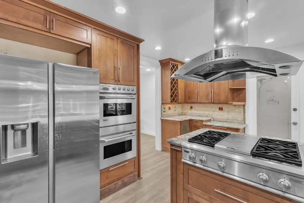 https://cdn.realtyfeed.com/cdn/127/306543921/a3fa0b8f1beb01ec1163ceba6a1b6990.webp