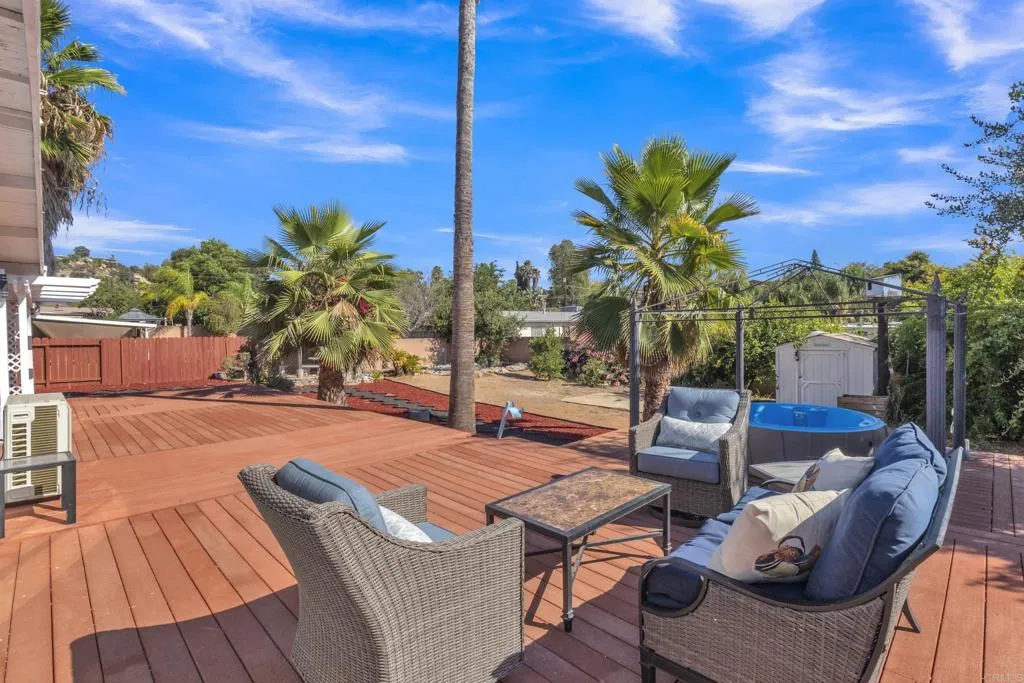 https://cdn.realtyfeed.com/cdn/127/306543921/c8208b8c8bce05a3199d30af474fba15.webp