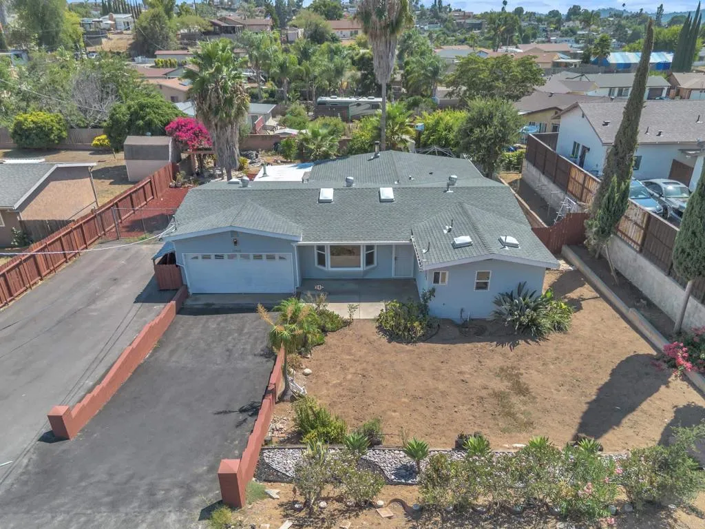 https://cdn.realtyfeed.com/cdn/127/306543921/ffef8d982688c6cae45bd3ed97ffe31b.webp