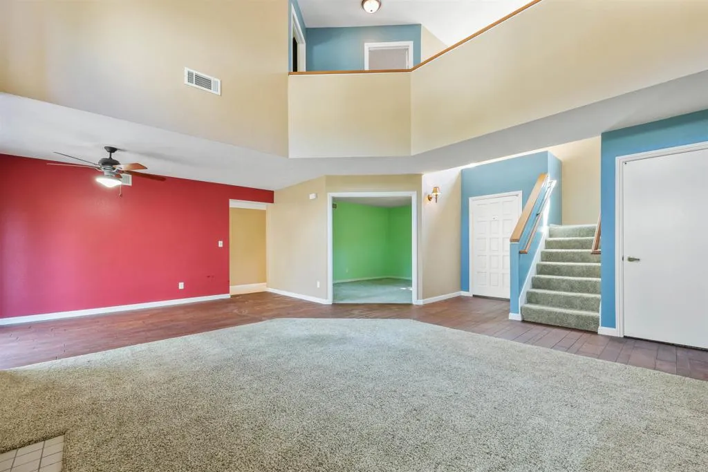 https://cdn.realtyfeed.com/cdn/127/306543935/8e92180e7a943b7d17e41620d3e260b6.webp