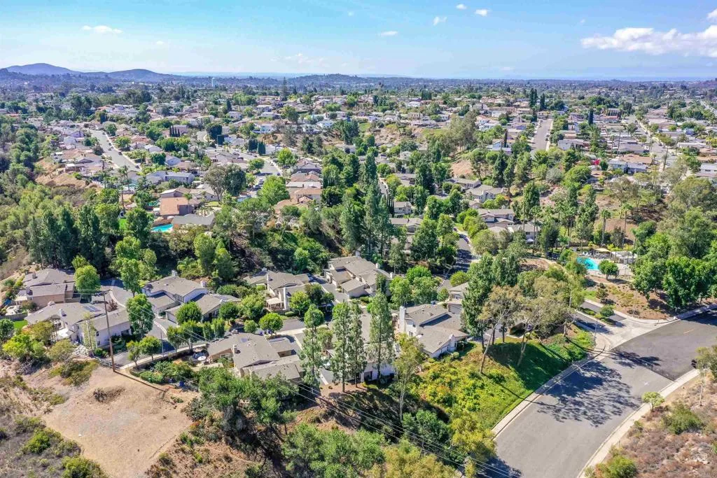https://cdn.realtyfeed.com/cdn/127/306543935/cc0b80c9fe63c34b4360c24796754497.webp