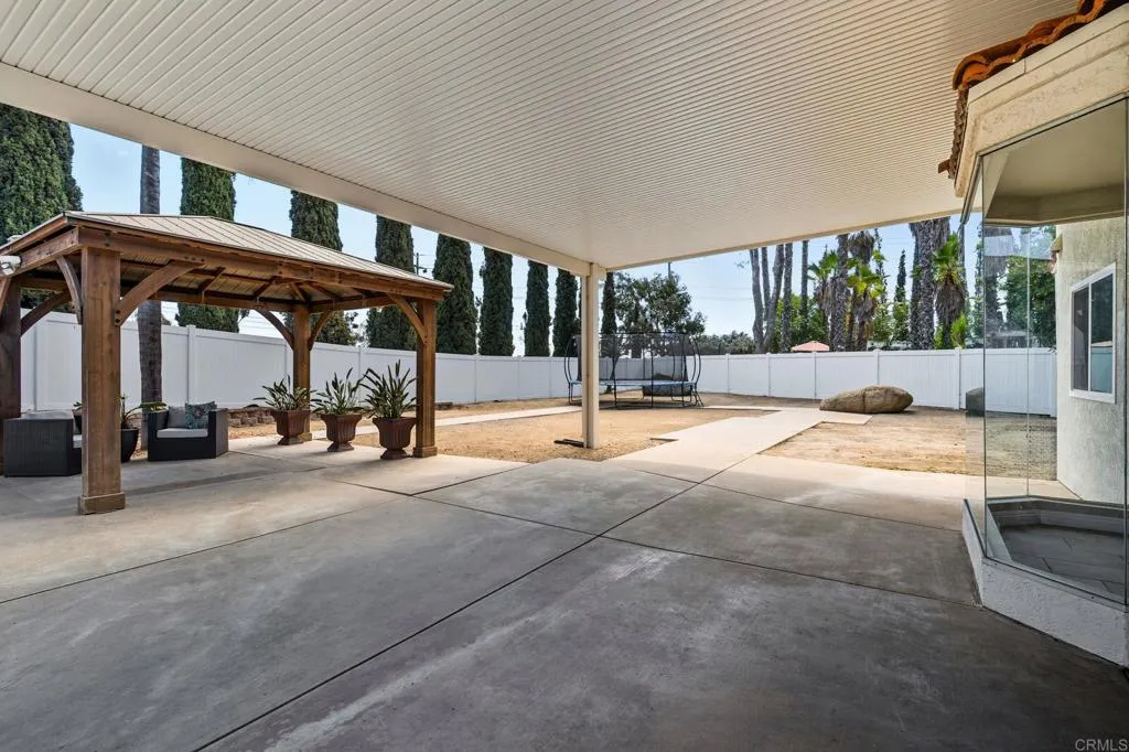 https://cdn.realtyfeed.com/cdn/127/306543943/12af2b955a218363b9e4628e1f5c1c99.webp
