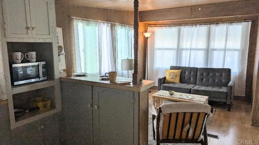 https://cdn.realtyfeed.com/cdn/127/306543985/d8575e0b50a09088d5f94742c8b6e172.webp