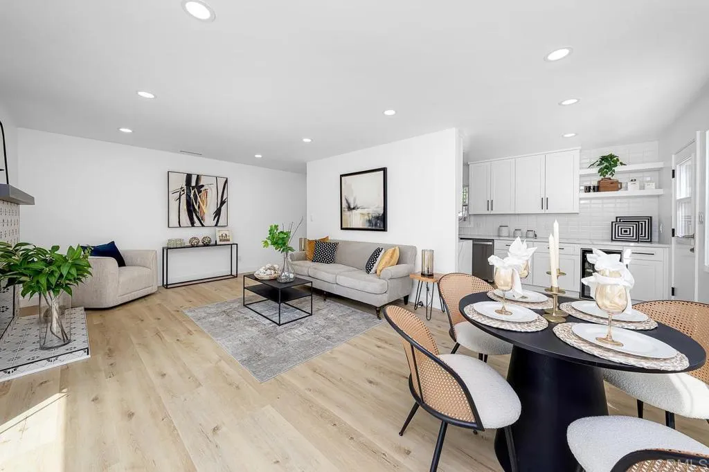 https://cdn.realtyfeed.com/cdn/127/306544004/a29ca97ccb60cbec239fbf93d788ebf3.webp