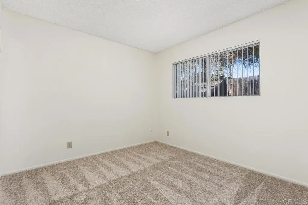 https://cdn.realtyfeed.com/cdn/127/306544070/6284cf10c33027a639bf01e02c97be95.webp
