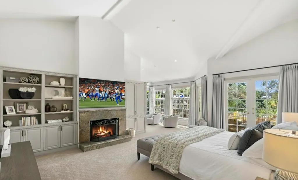 https://cdn.realtyfeed.com/cdn/127/306544090/0ebd83f3ec693bfa58c1d88700d0ecb9.webp