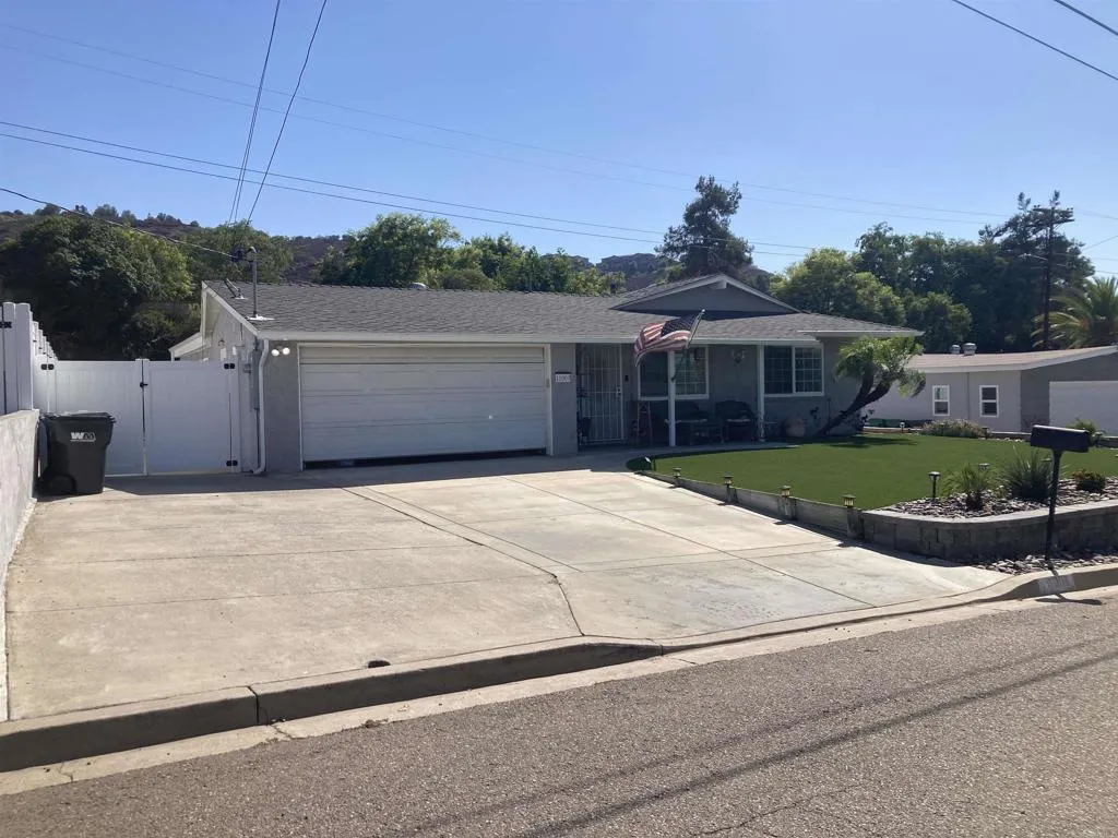 https://cdn.realtyfeed.com/cdn/127/306544147/a22c18d0b38a1f64bd8a9c306684ad9f.webp