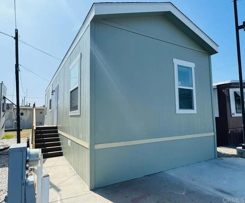 https://cdn.realtyfeed.com/cdn/127/306544177/b74400e0db9f8165df333a3a27acb8a0.webp
